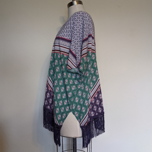 Colorful Kimono - Picture 2 of 5